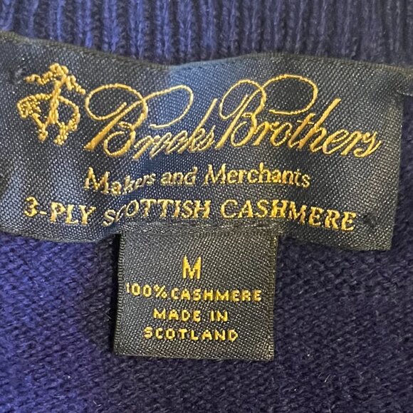 Brooks Brothers  3 ply Scottish 100% Cashmere long sleeved sweater size Medium - Picture 2 of 3